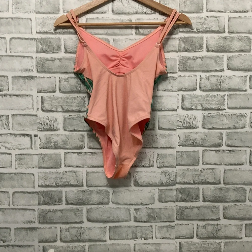 Pink and green leaves swim suit 1 piece. - Picture 2 of 4